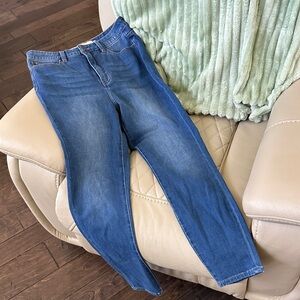 Classic Blue Women’s Jeans - Comfortable Everyday Fit